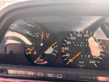 صورة 7 لـ 1990 Mercedes-BENZ C 220