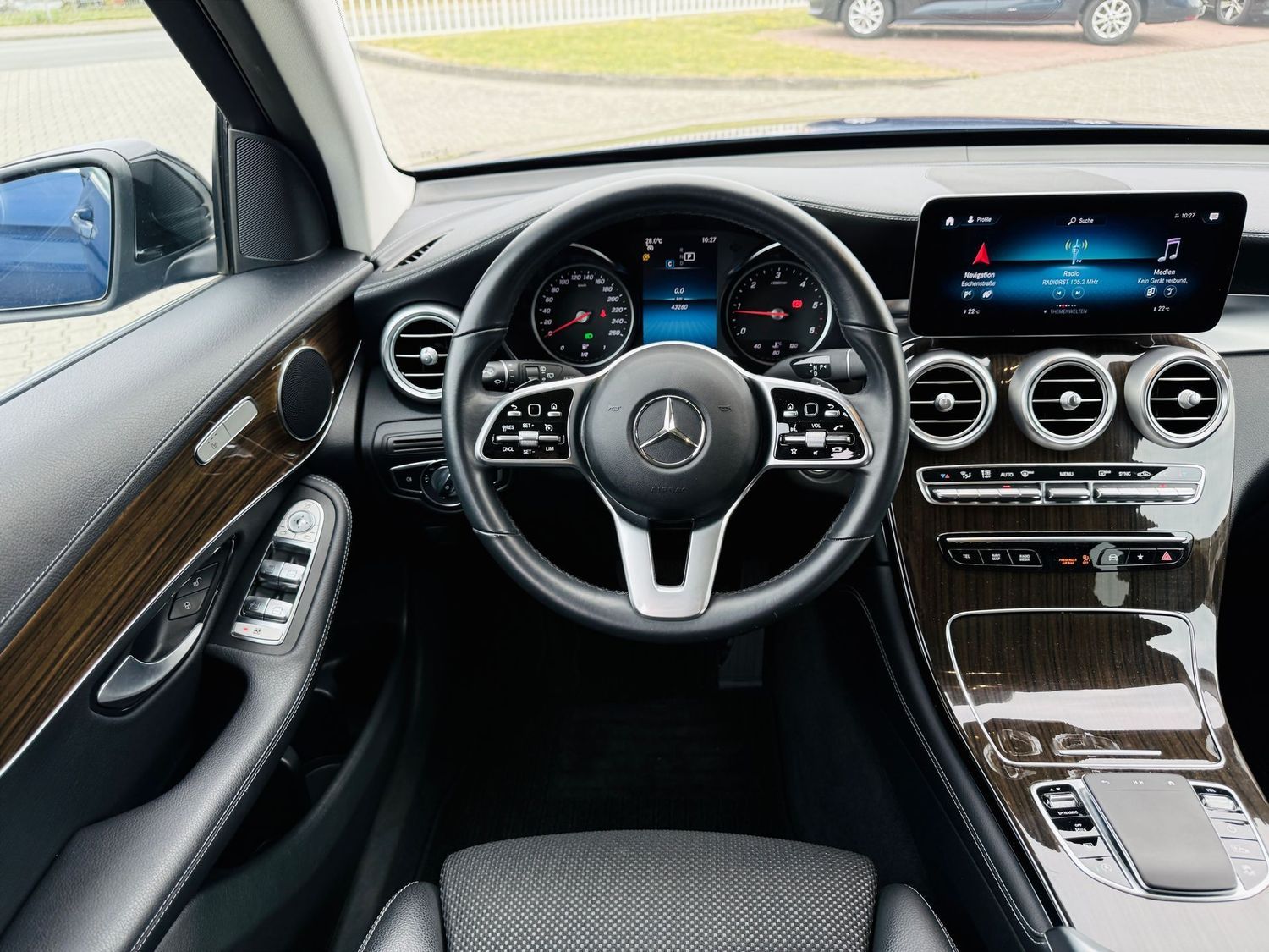 Fahrzeugabbildung Mercedes-Benz GLC 220 d 4M OFFROAD EXCLUSIV, LED, RFK, Spur, T