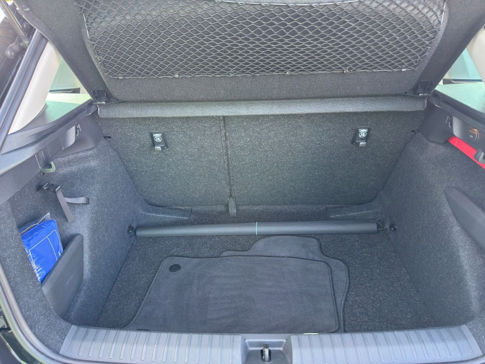 Fahrzeugabbildung SKODA Kamiq Tour 110PS DSG*RFK*NAVI*LED*SideAss