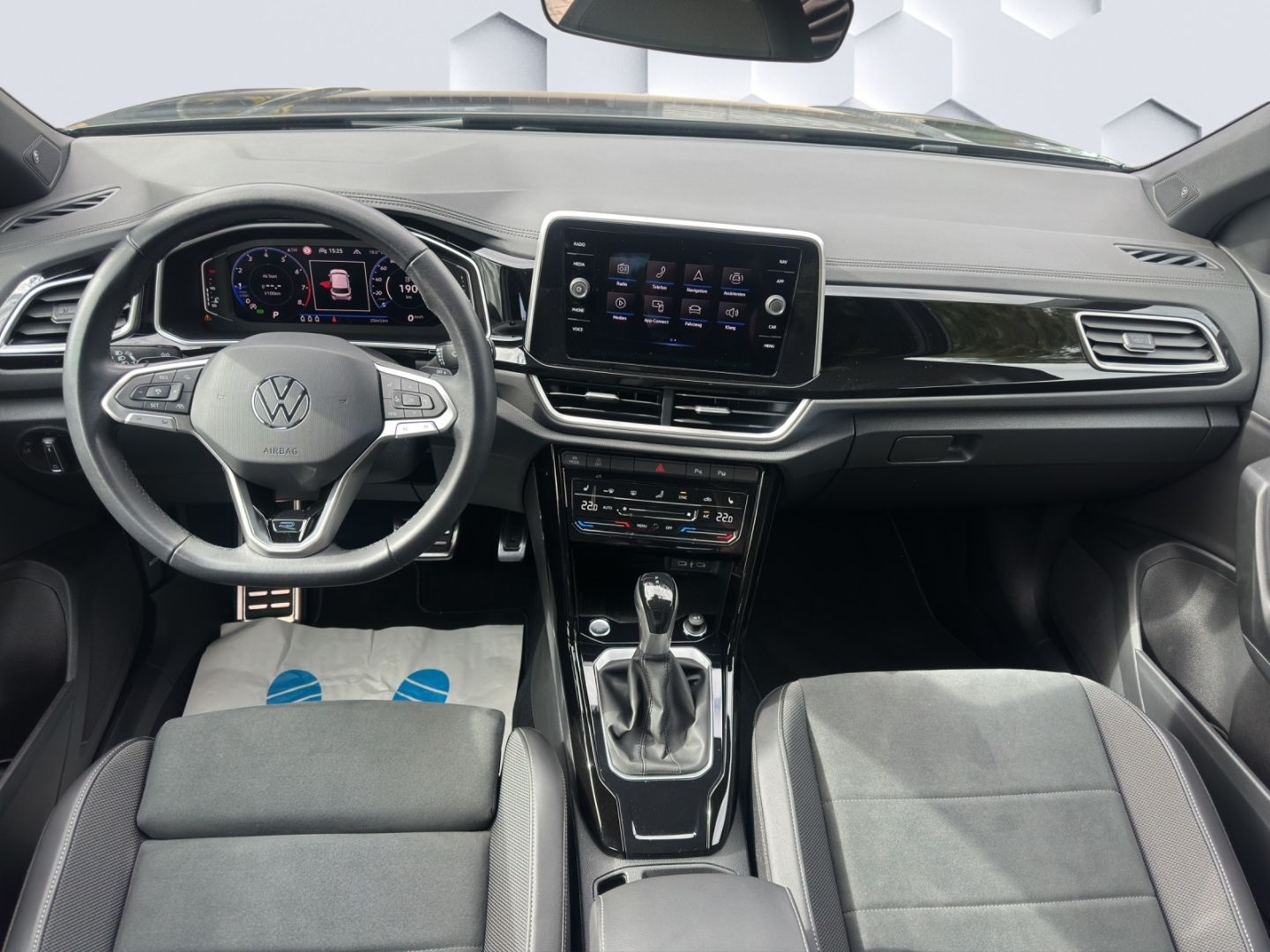 T-Roc 1.5 TSI R-Line OPF DSG 110kW AHZV LED Sitz