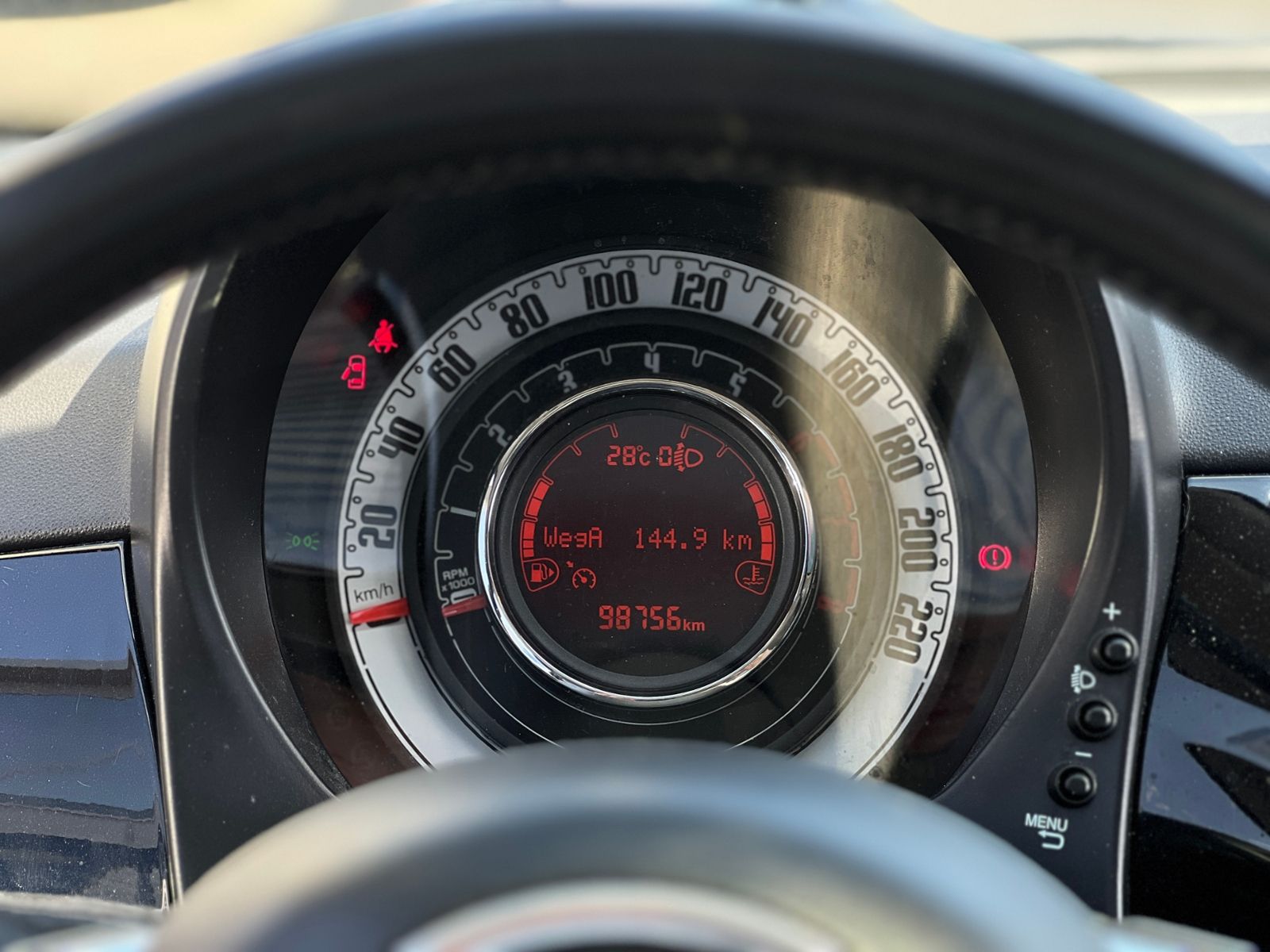 Fahrzeugabbildung Fiat 500 Lim. Lounge PANO KLIMA ALU TEMP
