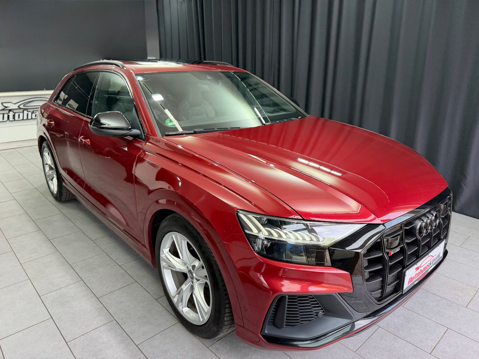 Fahrzeugabbildung Audi SQ8 4.0 TDI quattro|3D BANG&OLUFSEN|RS-SITZE|AHK