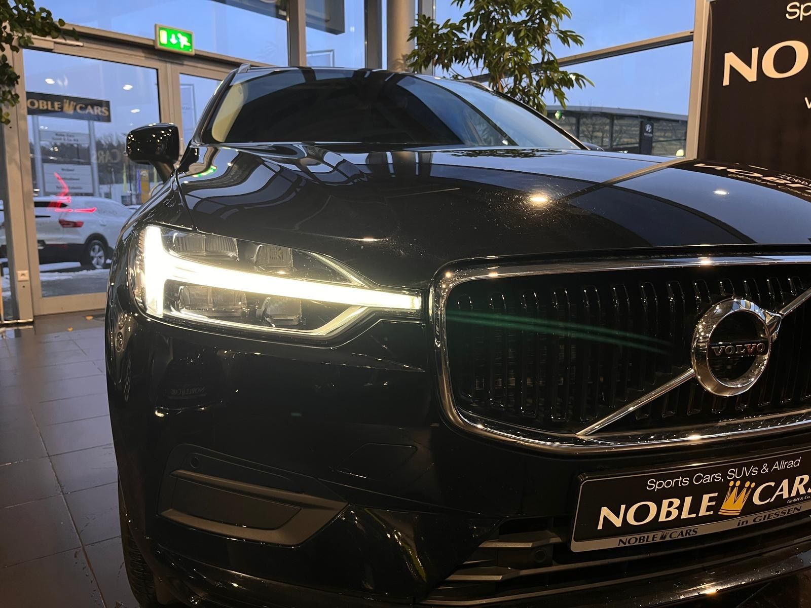 Fahrzeugabbildung Volvo XC60 Momentum Pro 2WD NAVI LEDER ALU