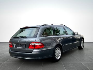 Mercedes E 240 - 4