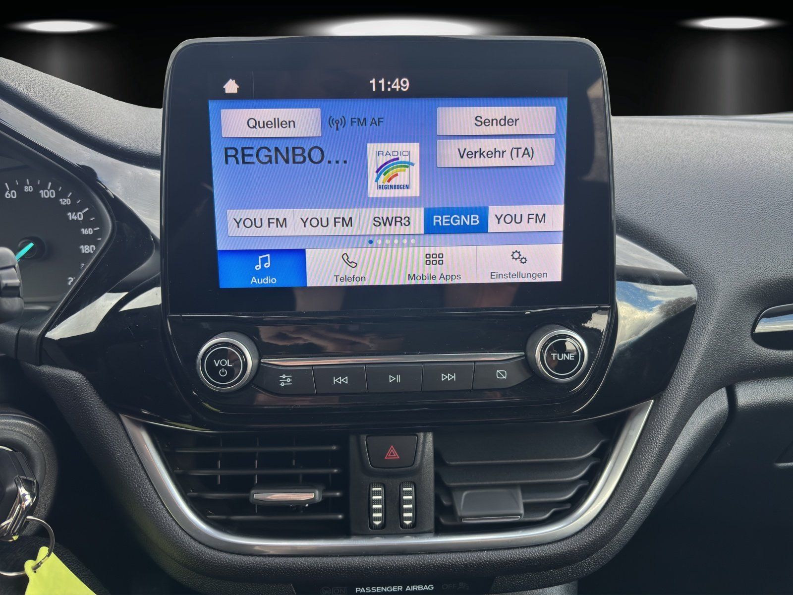 Fahrzeugabbildung Ford Fiesta 1.0 Cool&Connect PDC/GRA/KLIMA/SHZ/LHZ/