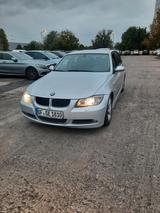 BMW e91 320d - BMW 320 aus 2007: Kombi, 320d