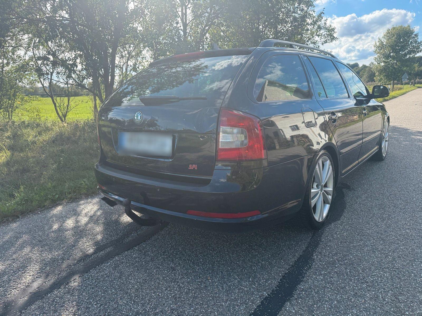 Skoda Octavia 2011 — engine 170 HP (125kW)