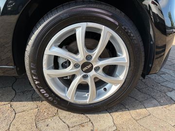 Fahrzeugabbildung Renault Twingo Vibes Electric Navi DAB Faltdach SHZ uvm.