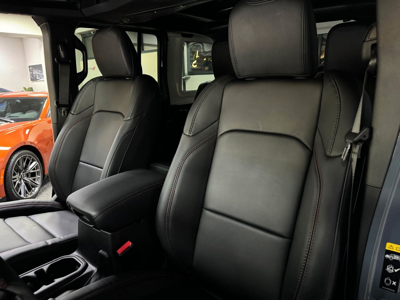 Fahrzeugabbildung Jeep MOAB 392-6.4L HEMI V8-WINDE-SKY ONE-35"