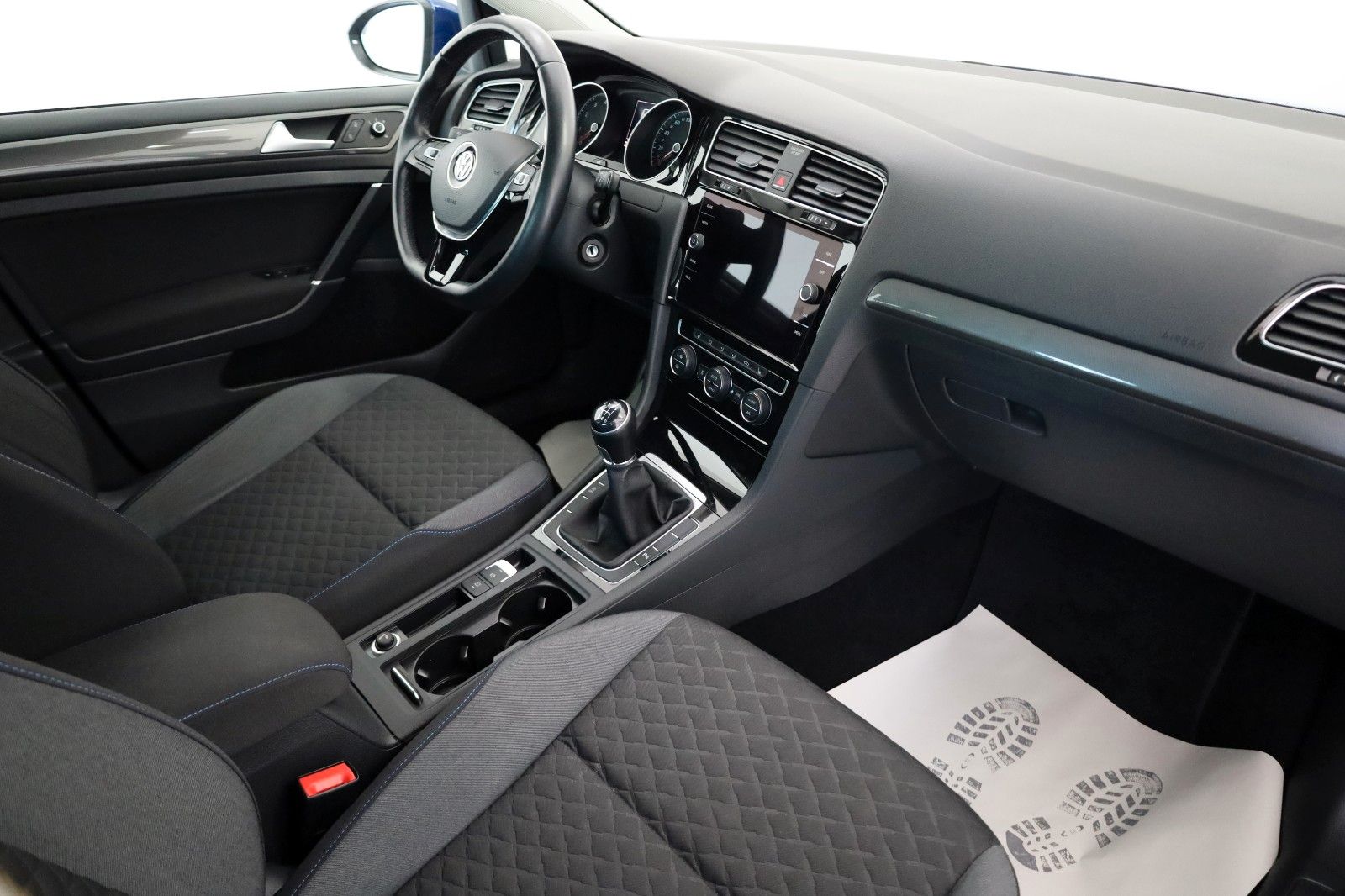 Fahrzeugabbildung Volkswagen Golf VII Lim. Join Navi,SH,ACC,PDC,Allwetter
