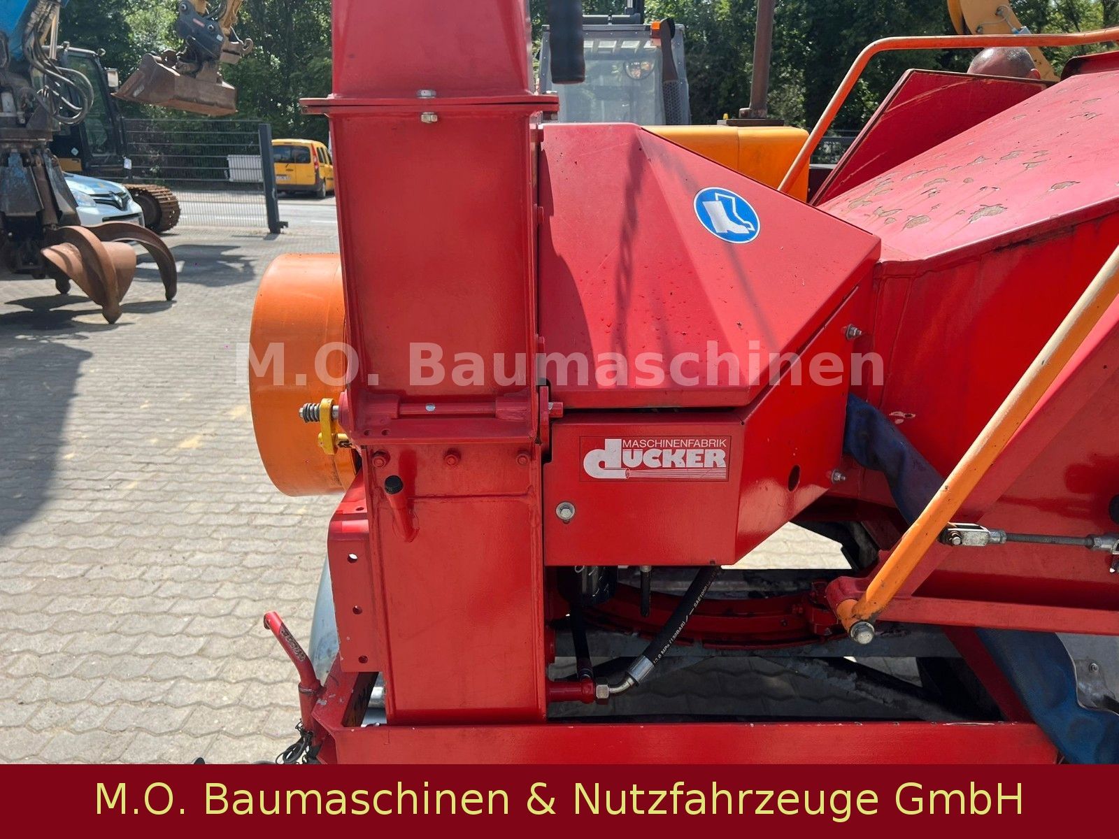 Fahrzeugabbildung Andere Dücker HM 200 / Holzhacker / 20 cm  / 8m³ /