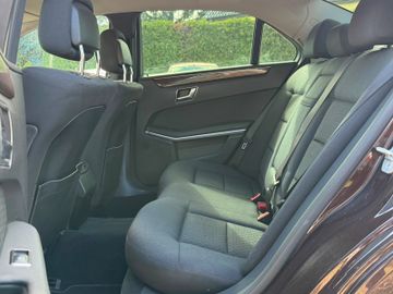 Mercedes E 220 - 9
