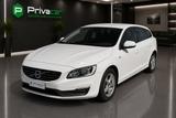 Volvo VOLVO V60 D2 1.6 Powershift Kinetic - Volvo V60 Kinetic mit Diesel-Antrieb