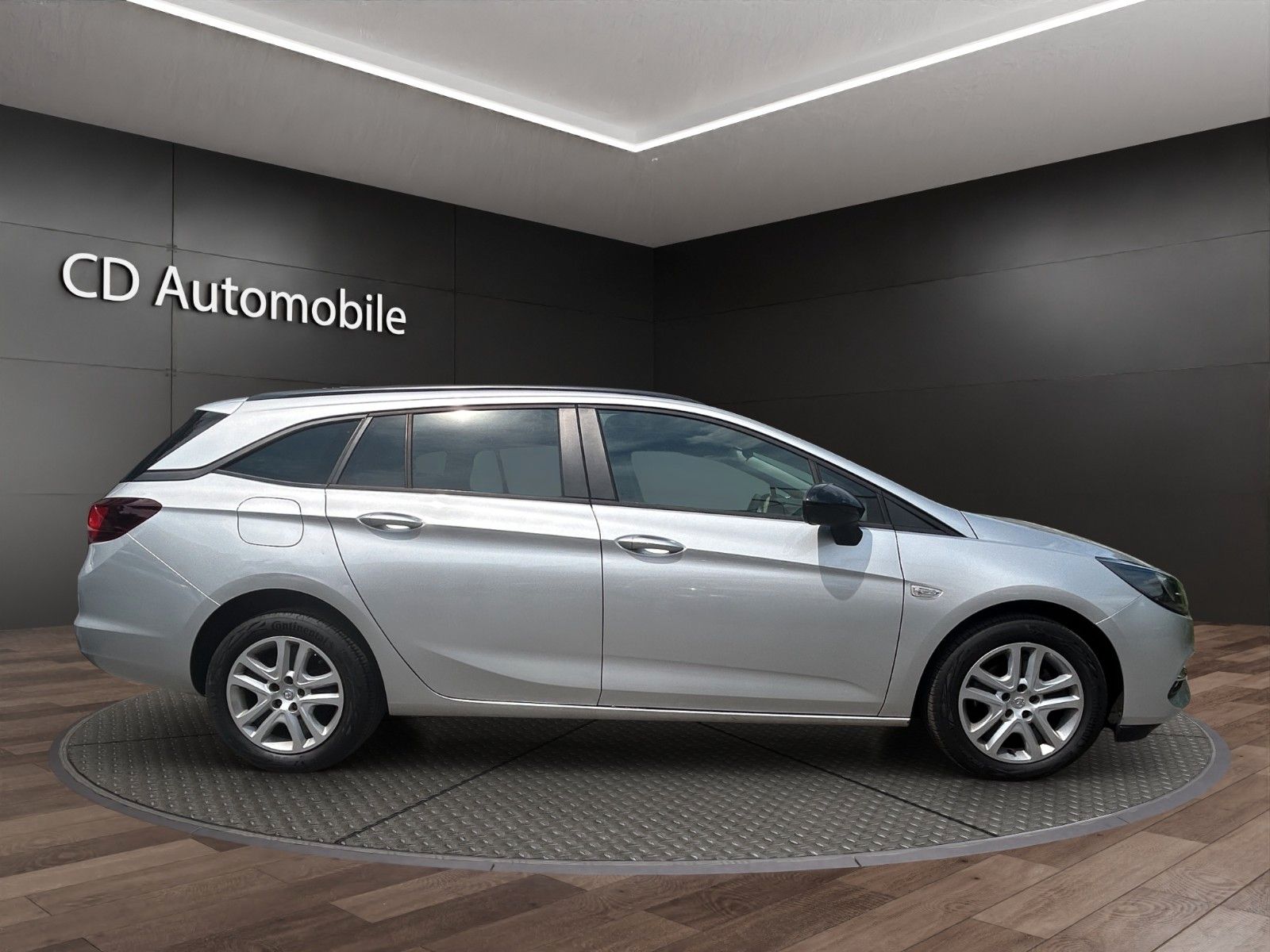 Fahrzeugabbildung Opel Astra K Sports Tourer Aut./Kamara/ Start/Stop