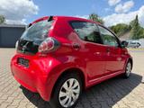 Toyota Aygo 1.0L*KLIMA*BLUETOOTH*5 TÜRIG*TÜV NEU* - Toyota mit Benzin-Antrieb: Kleinwagen, Aygo Türig