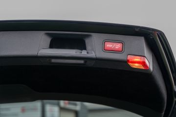 Fahrzeugabbildung Mercedes-Benz C 350 CDI T-Modell PANO|NAVI|SPURH.|SHZ|TEMPOMAT