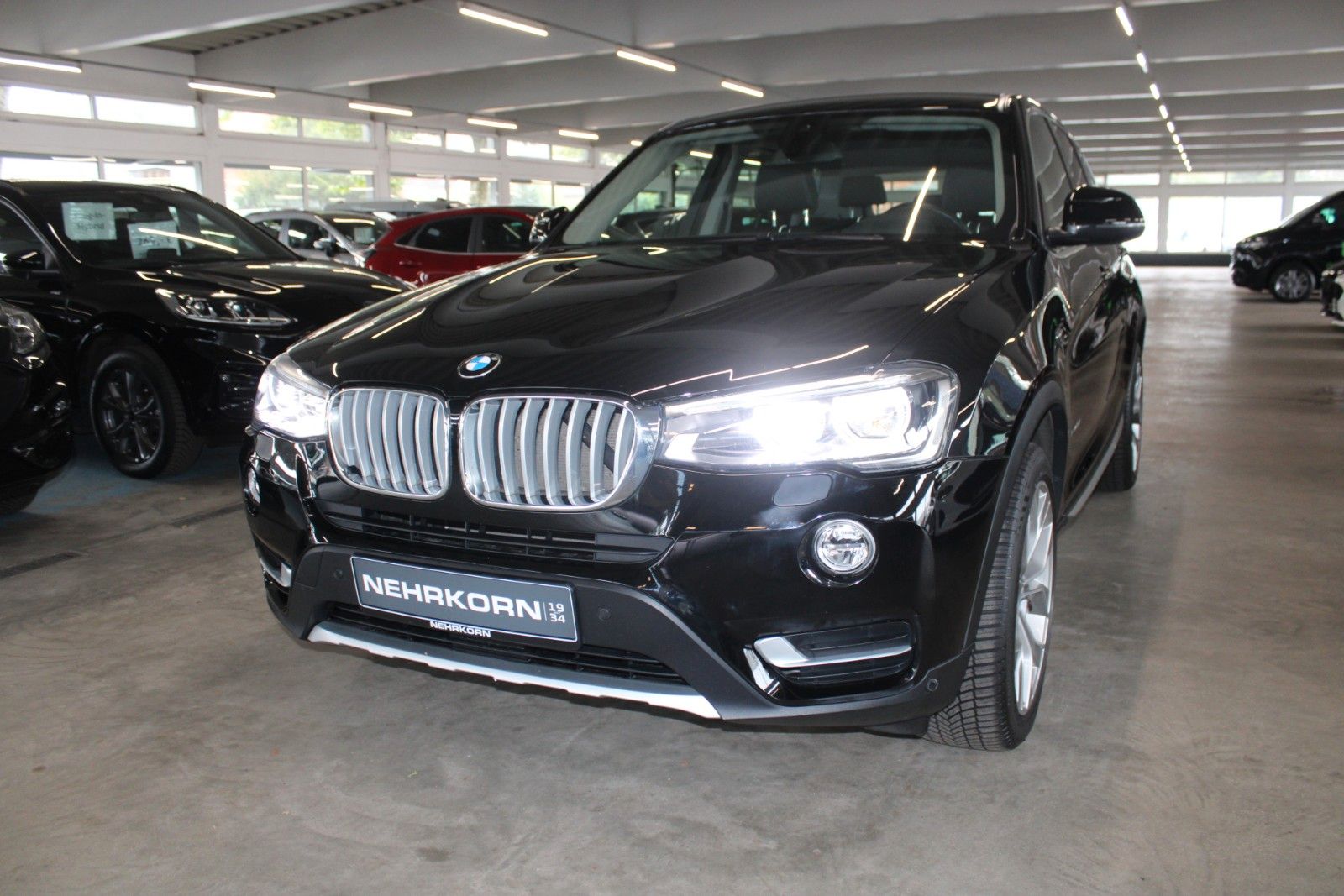 Fahrzeugabbildung BMW X3 xDrive28i xLine Aut. AHK HUD LEDER STDHZ uvm.