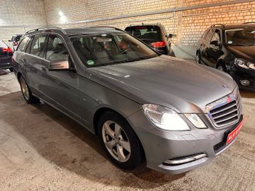 Mercedes E 200 - 1