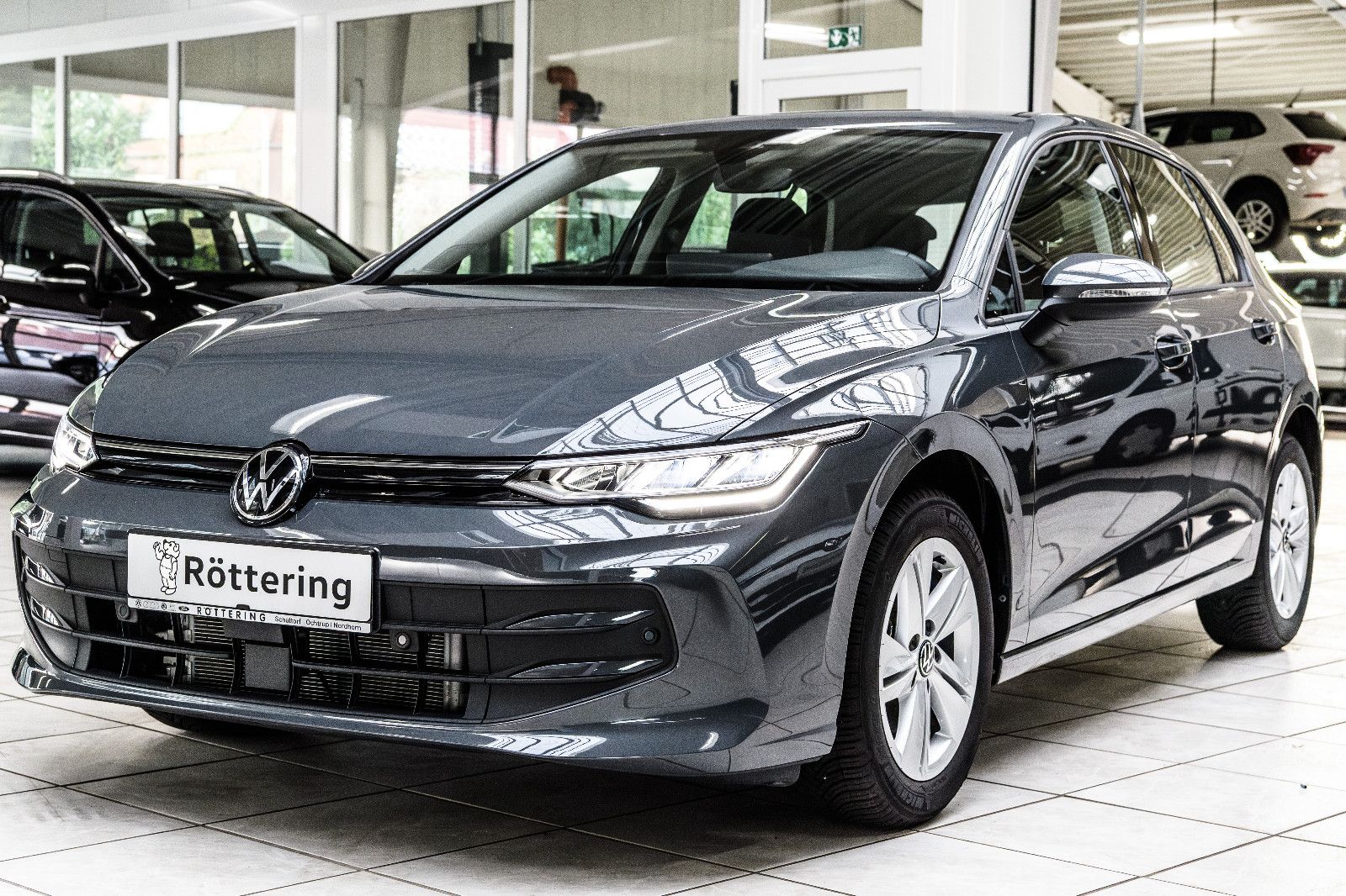 Fahrzeugabbildung Volkswagen Golf VIII. 1.5 TSI 110 kW *+LED+SHZ+ACC+RFK+LHZ