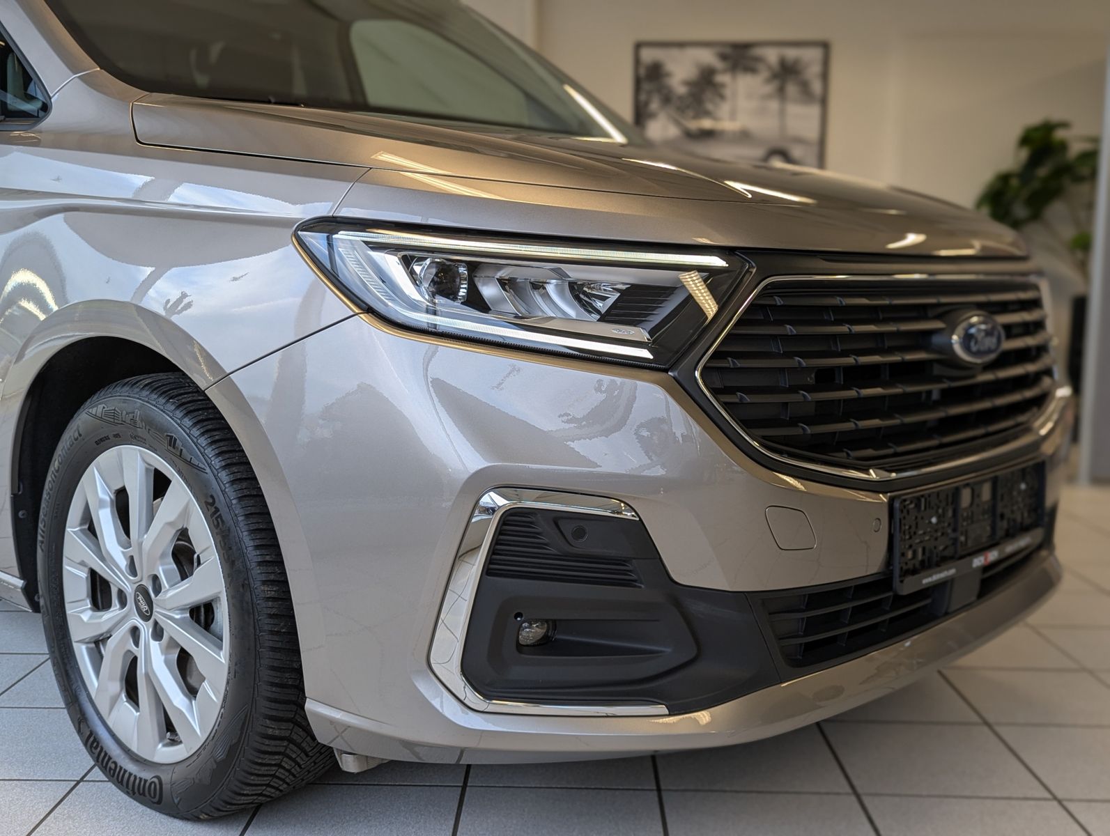 FORD Tourneo Connect L2 Titanium 7-Sitze Bi-LED Cam A - Image 9