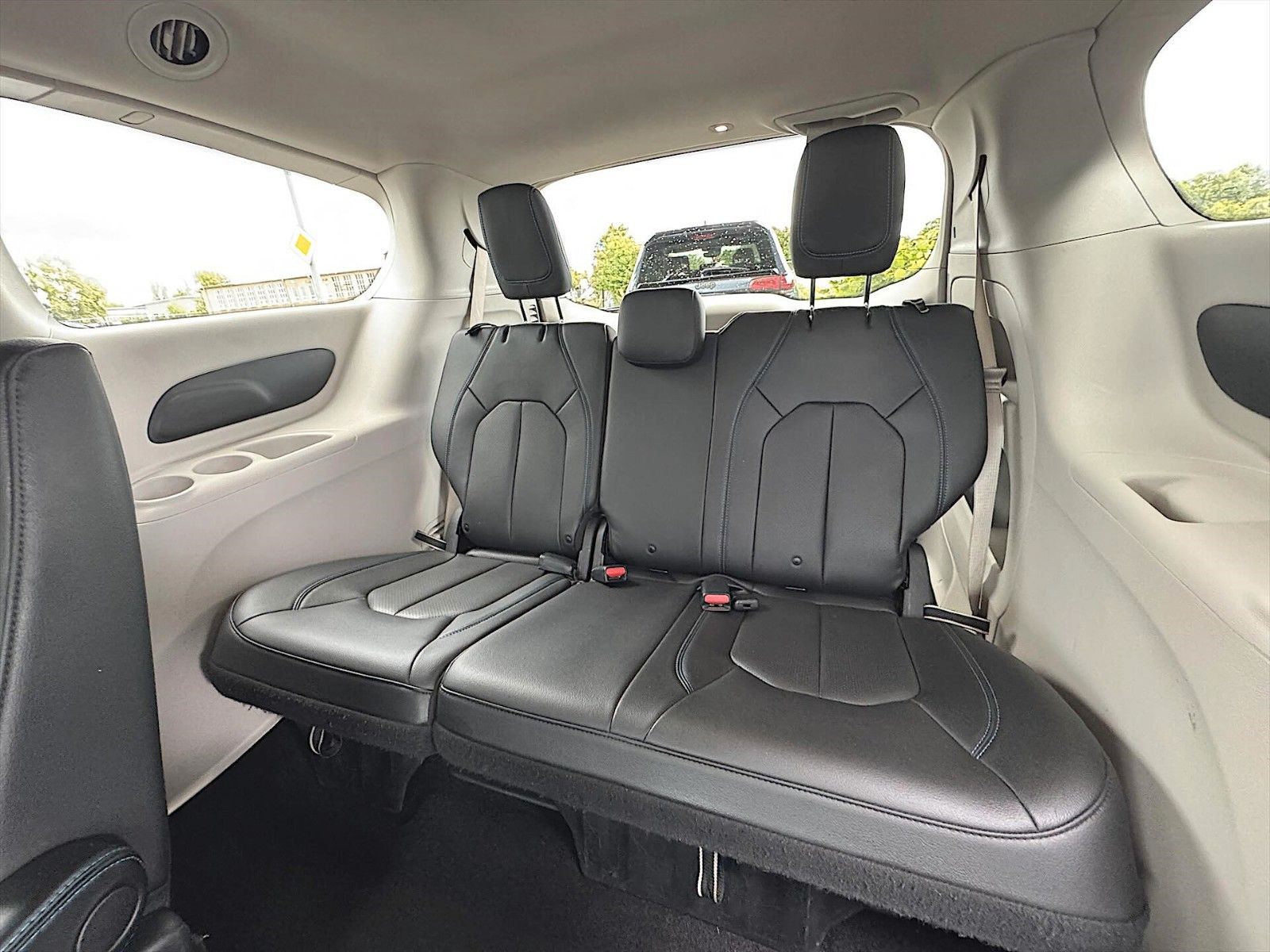Fahrzeugabbildung Chrysler Pacifica 3.6 L V6 LIMITED S *LED*CarPlay*7Sitze*