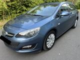Opel Astra Sports T. 1.6 CDTI ec Edt. 81 S/S 97g ... - Opel Astra: 9 Cdti