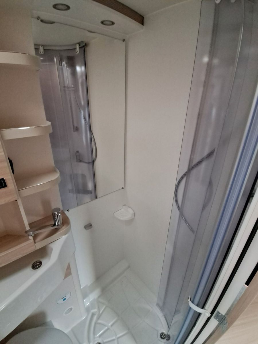 Fahrzeugabbildung Eura Mobil Activa One AO 650 HS Travel Pakete, Automatik