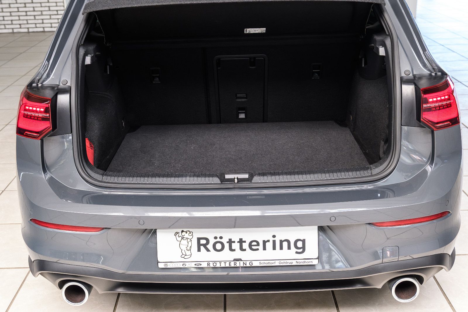 Fahrzeugabbildung Volkswagen Golf VIII GTI +Matrix +Panorama +LED +ACC