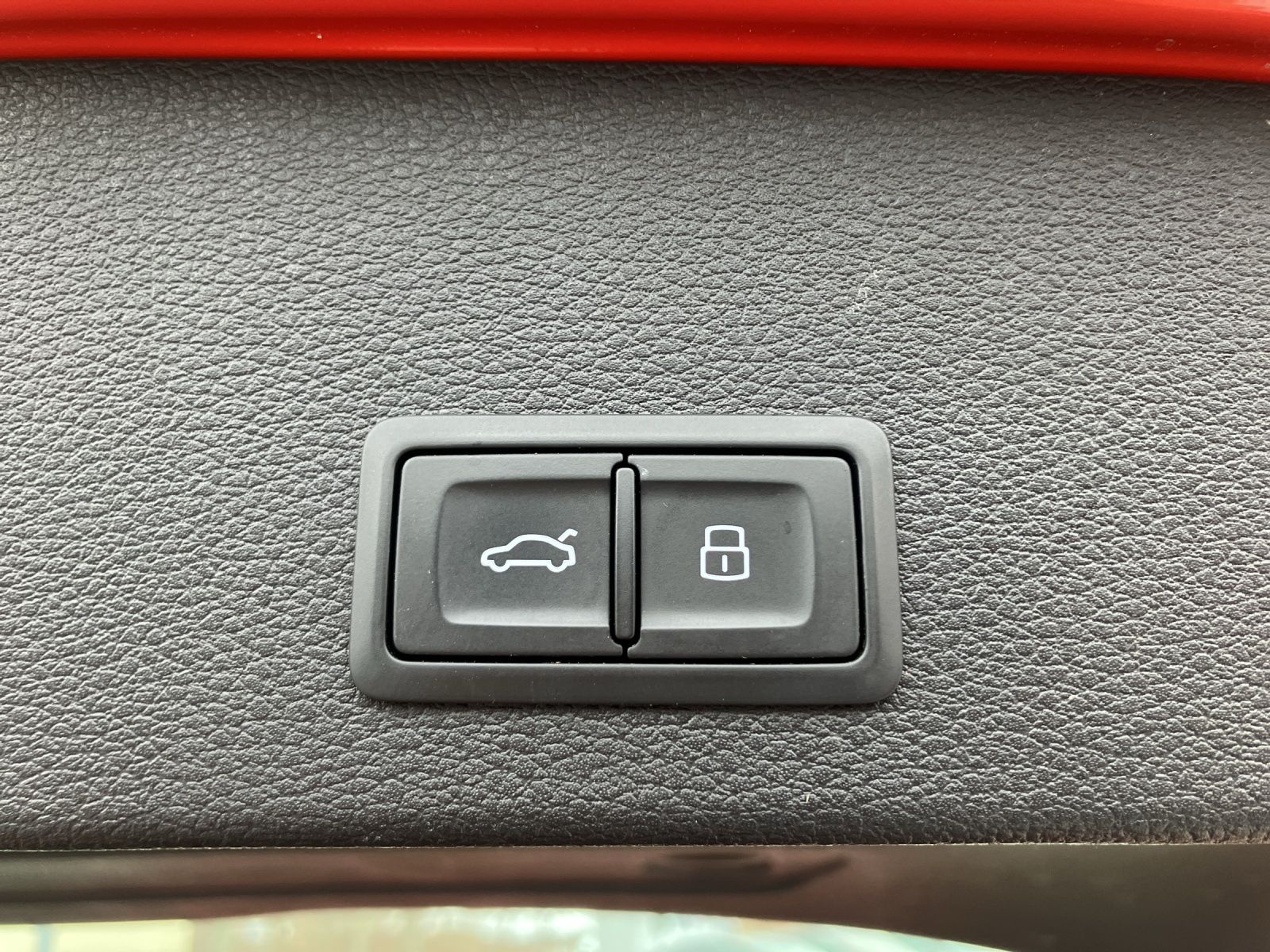 Fahrzeugabbildung Audi Q2 TFSI quattro S tronic LED SHZ APS Plus