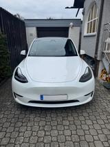 Tesla Model Y Long Range Dual Motor AWD Long Range - Tesla Model Y in Nürnberg