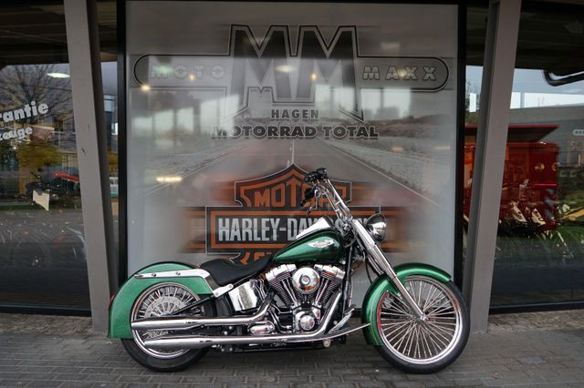 Harley-Davidson Softail Deluxe im Chicano Style