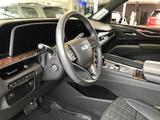 Cadillac Escalade Sport Platinum - Cadillac Escalade mit Benzin-Antrieb: Automatik