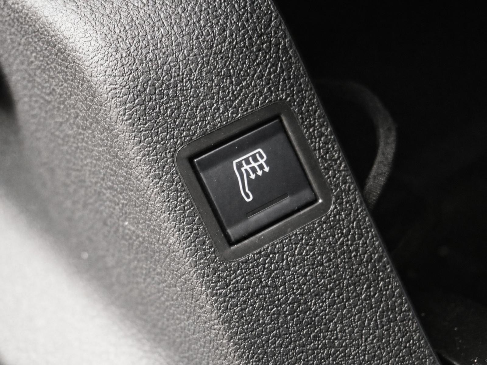 Fiat Doblo Maxi Kombi 130 AT 7-Sitzer + 10-Zoll-Navi