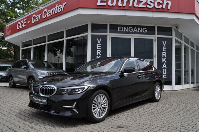 BMW 330e Lim. Hybrid Luxury Line LED NAV Schiebedach