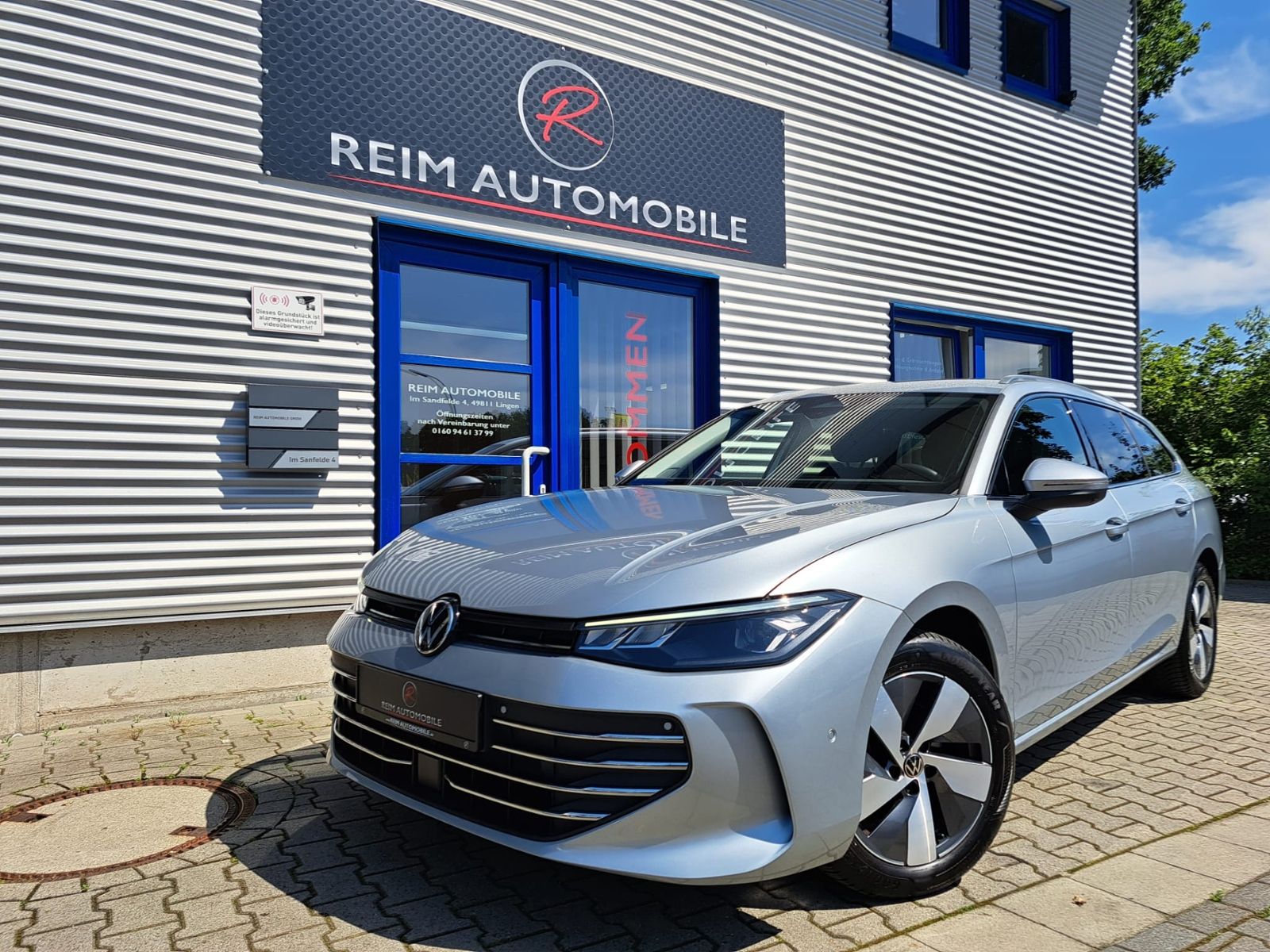VW Passat 1,5  eTSI DSG  "Business" *NAVI*AHK*ACC*3