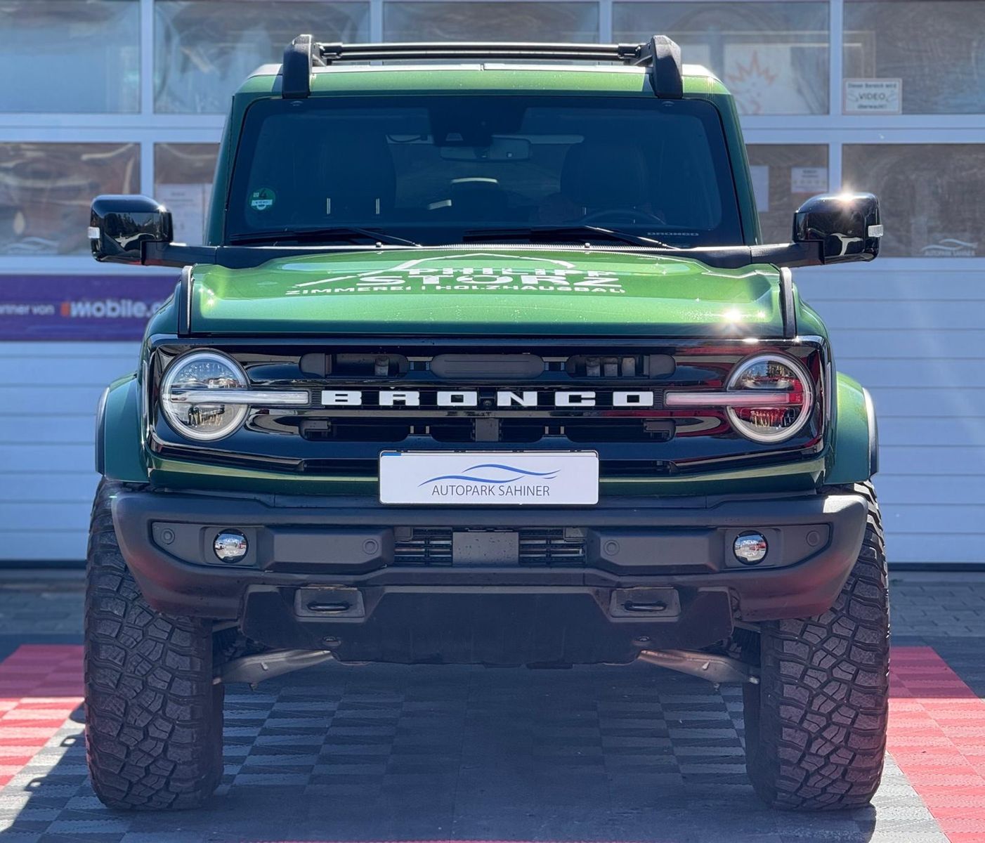 Ford Bronco Outer Banks 4x4 imagem 3