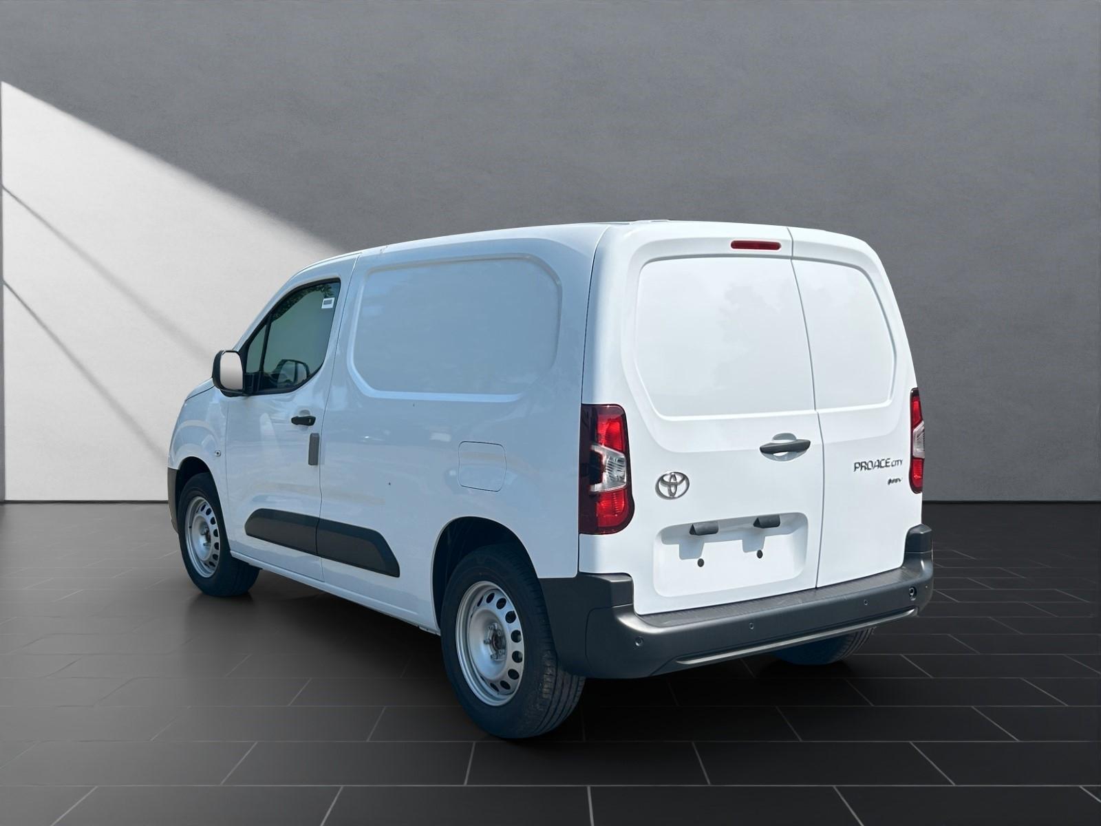 Toyota Proace City L1 Electric Meister Navi