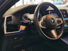 Fahrzeugabbildung BMW X6 M50 i (ICONIC/HEADUP/PANO/3D-CAM/ACC