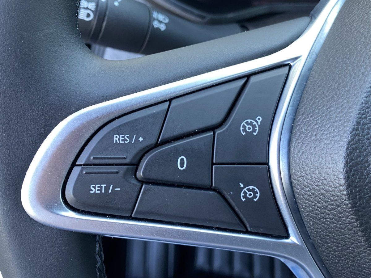Fahrzeugabbildung Renault Clio V   Evolution Navi LED Ganzjahresreifen