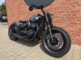 Triumph Bonneville Bobber *Hookie.co* *Orca* *Custom* - ABS