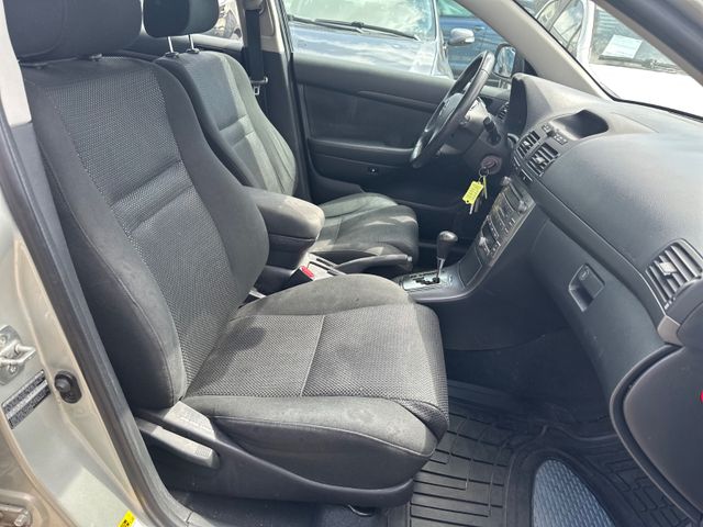 Toyota Avensis  Kombi 1.8 Sol