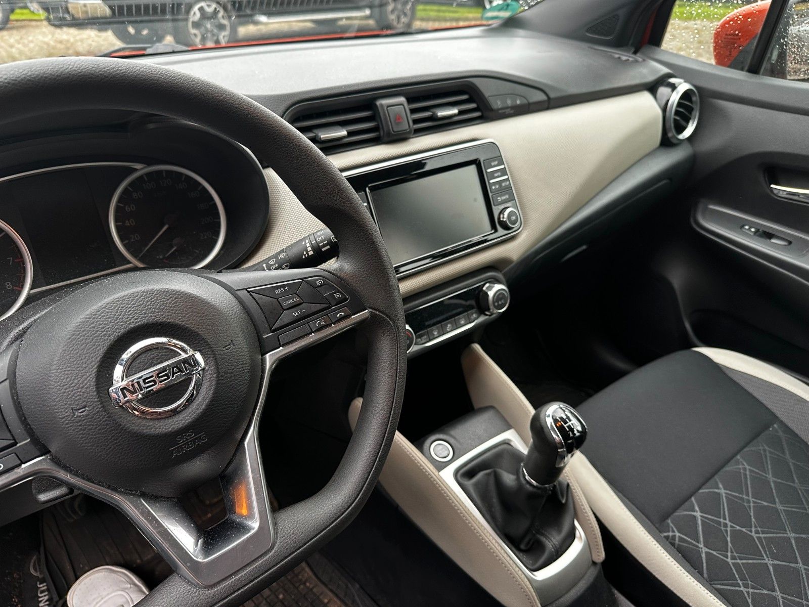 Fahrzeugabbildung Nissan Micra Top Zst.  Navi, Alufelgen, Klimaaut.