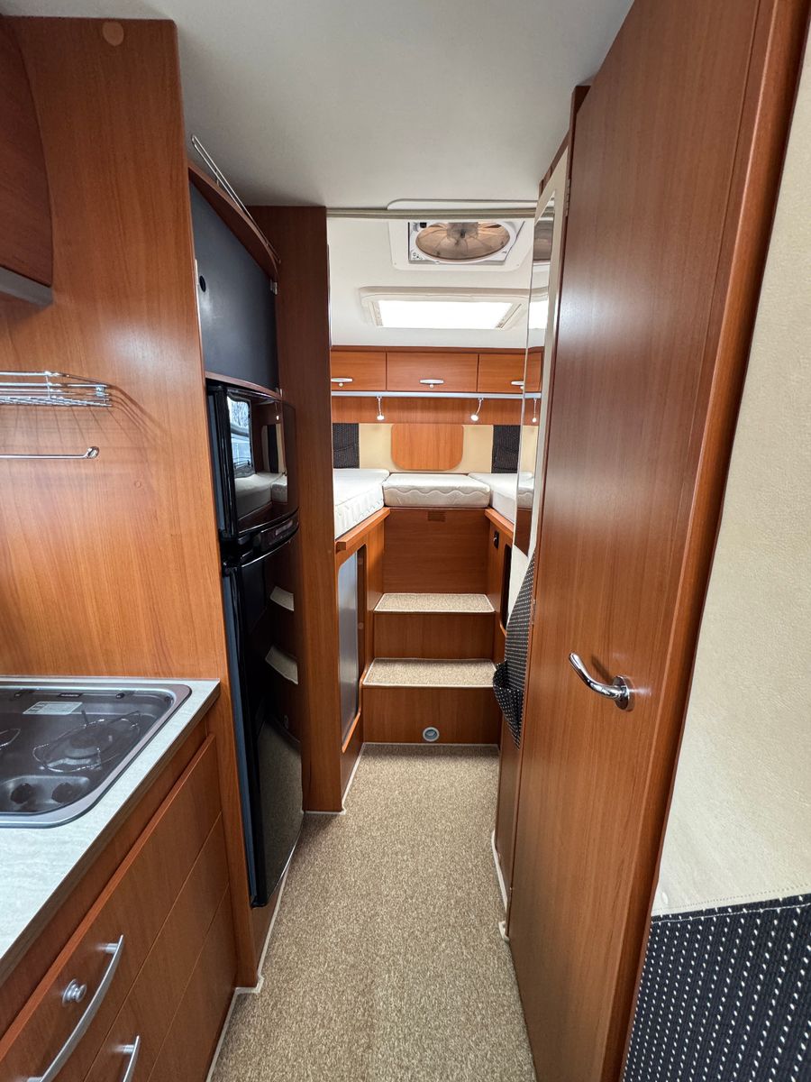 Vehicle image Miller TORONTO FIAT DUCATO SOLAR 2X TV SAT LUFTFEDER