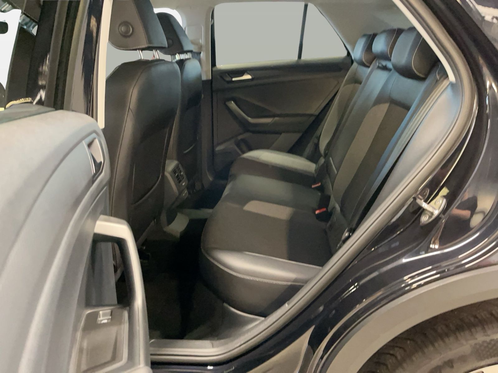 Volkswagen T-Roc - Bild 13