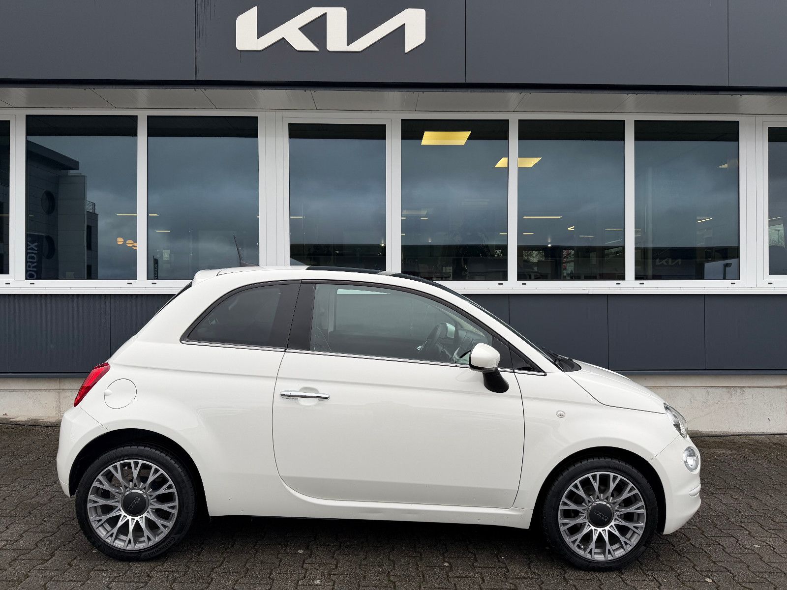 Fahrzeugabbildung Fiat 500 Lounge