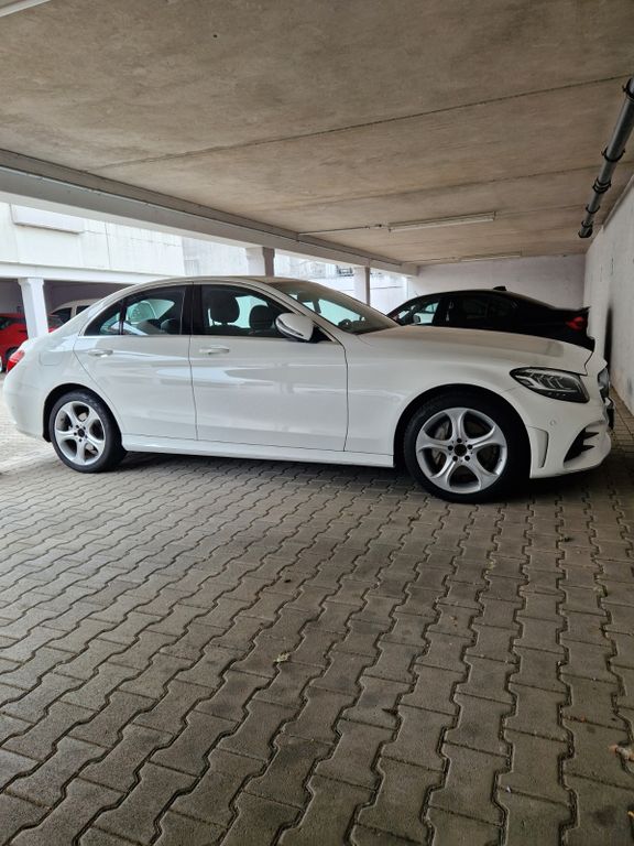Image of Mercedes-Benz C 180