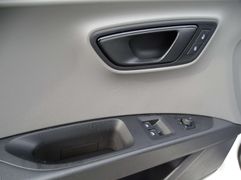 Fahrzeugabbildung Seat Leon Klimaanlage PDC