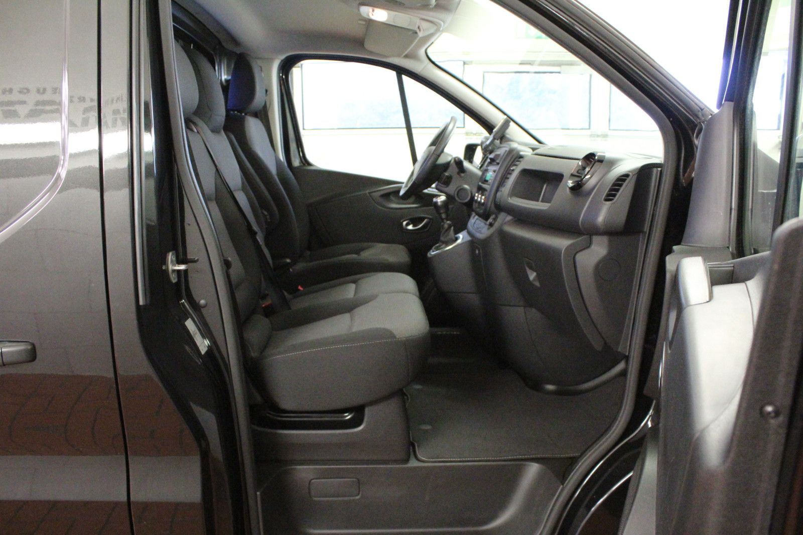 Fahrzeugabbildung Renault Trafic Kasten L2H1 3,0t Komfort *AHK*Klima*