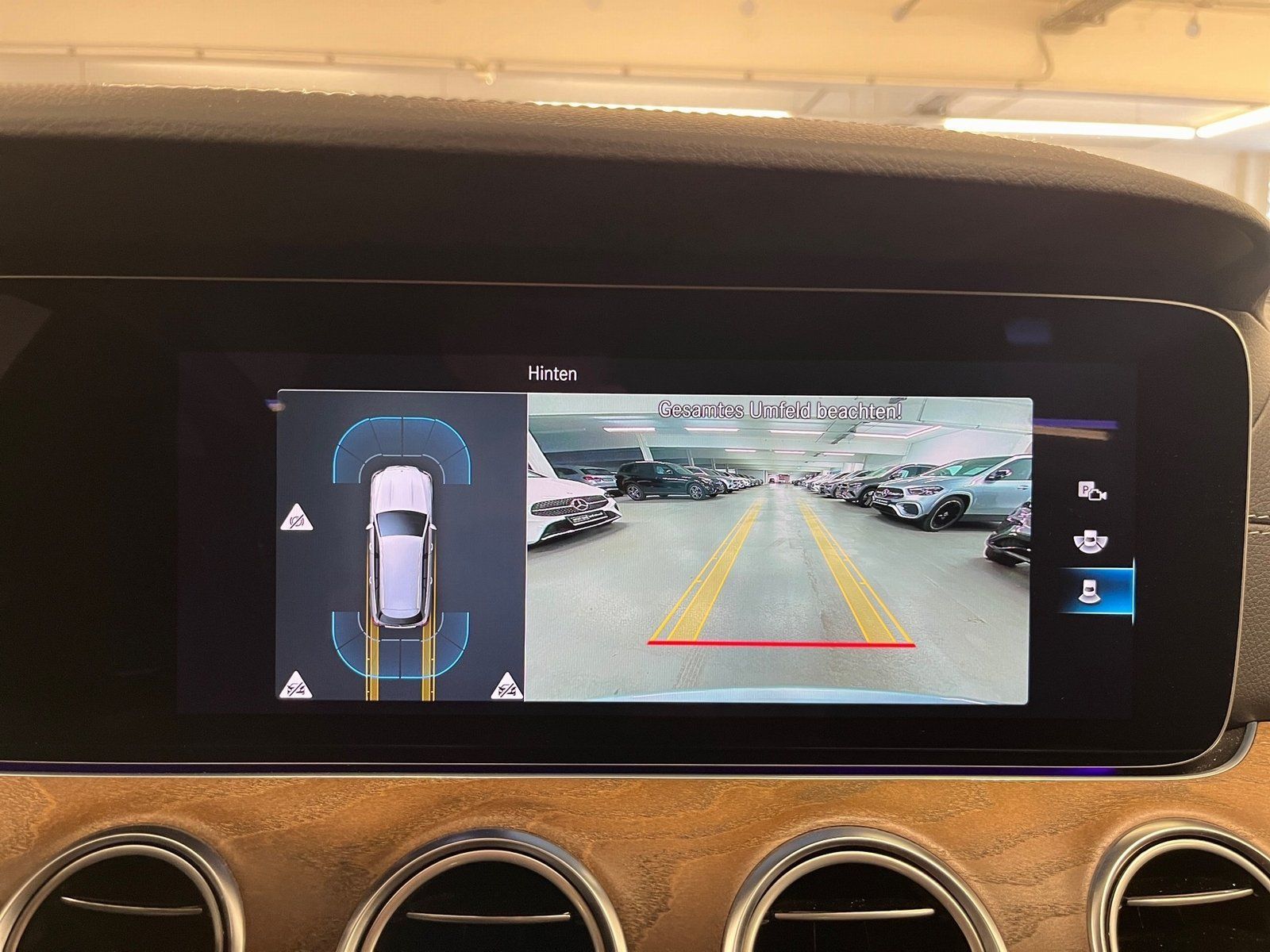 Fahrzeugabbildung Mercedes-Benz E 450 T 4M*AMG*Night*Keyless*Augmented*Totwinkel