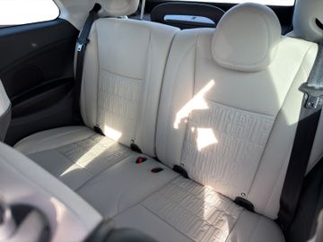 Fiat 500 e Cabrio La Prima 360+Kam.+KeyLess+LED+Navi